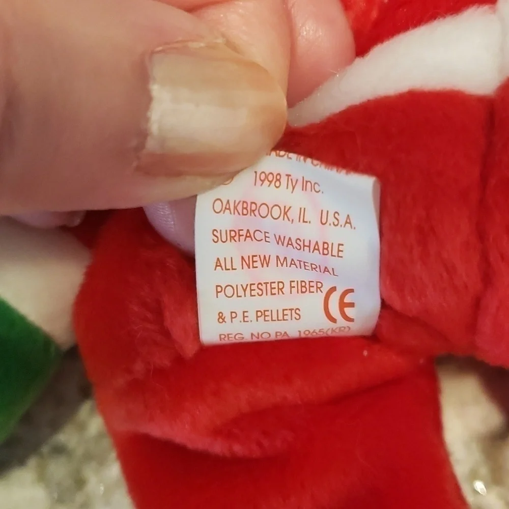 Ty Beanie Babies set of 2 Holiday , snowball and Santa